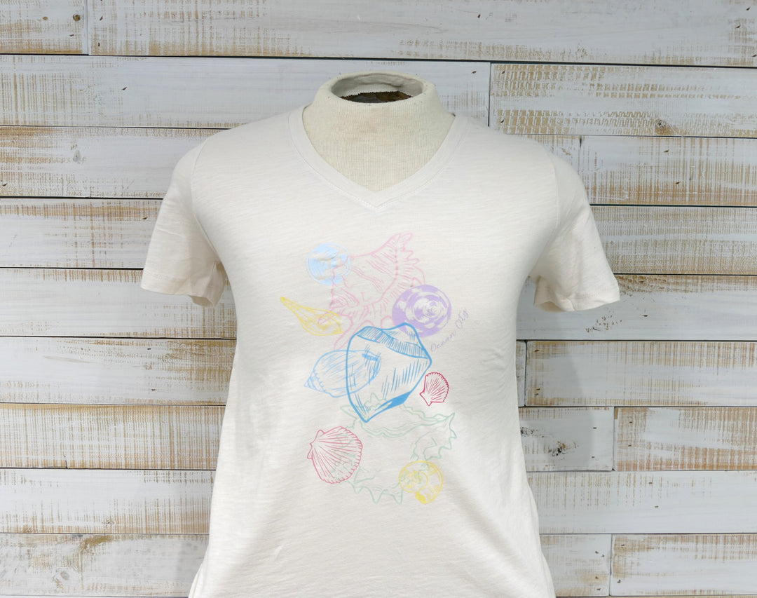 Short Sleeve V-Neck Pastel Seashells T-Shirt - Ivory