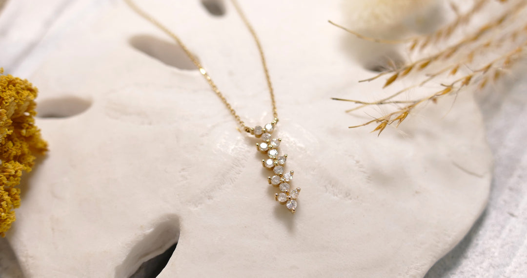 14k Yellow Gold Diamond 0.19ct - Vertical Necklace