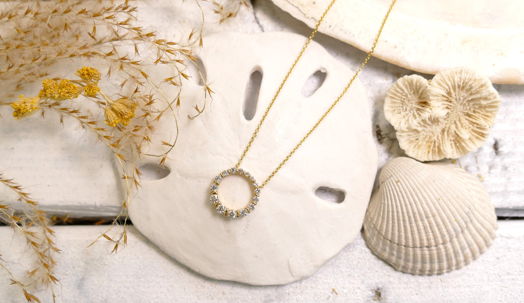 18k - Yellow Gold Circle .60ct Natural Diamond Necklace
