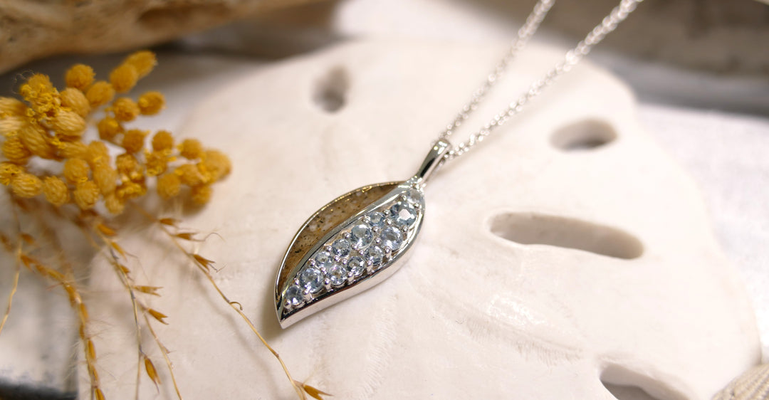 Dune - Sterling Silver - Silver Aquamarine & OC Sand - Leaf Shape Natural Diamond Necklace