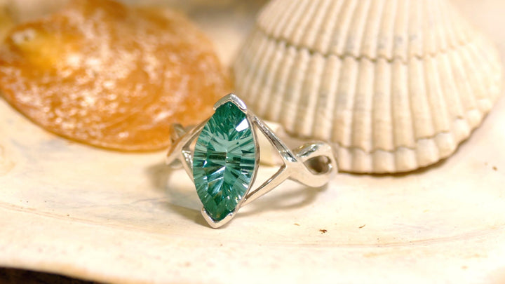 14k White Gold Caribbean Topaz Marquise Ring (Size 7)