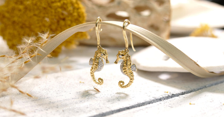 14k Yellow Gold .13ct Diamonds Seahorse Dangle Earrings