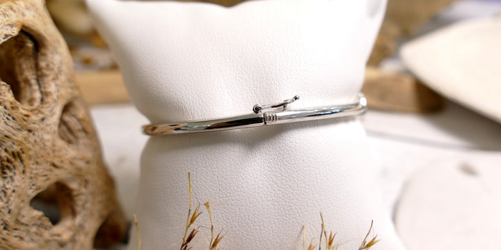 Sterling Silver - Silver Clear Bezel Sapphire Bangle Bracelet