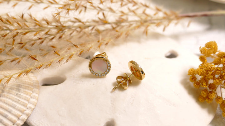 14k Yellow Gold Round .67ct Mother of Pearl Stud Earrings