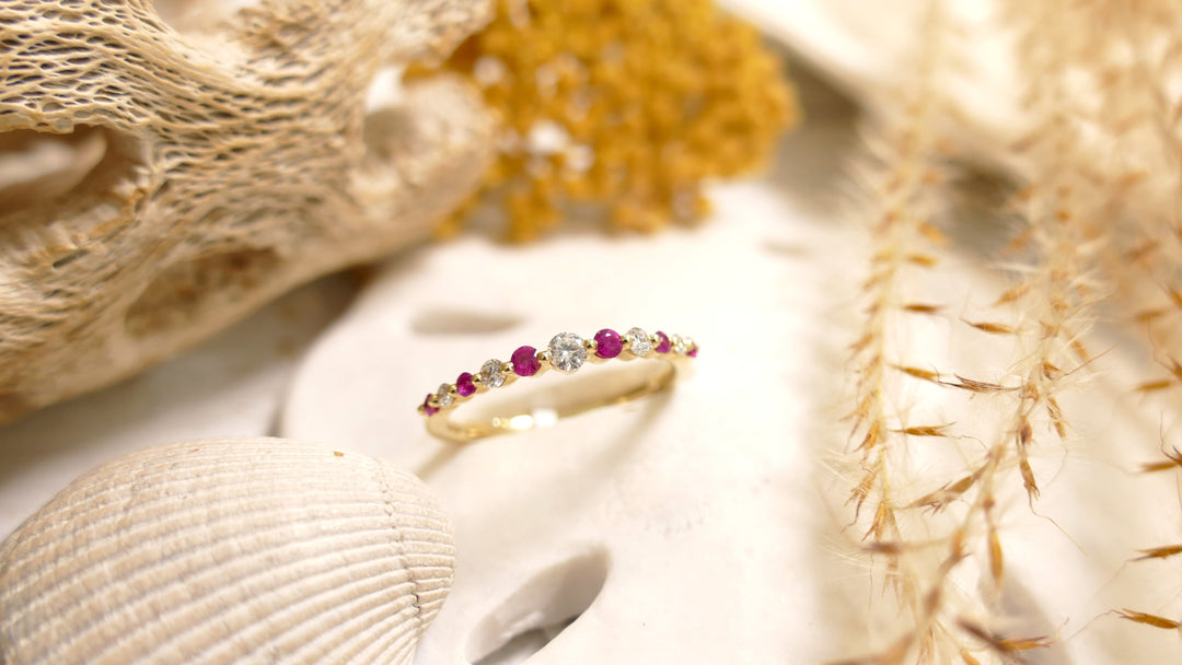 14k Yellow Gold Ruby - Gradient - Diamonds Ring (Size 6)