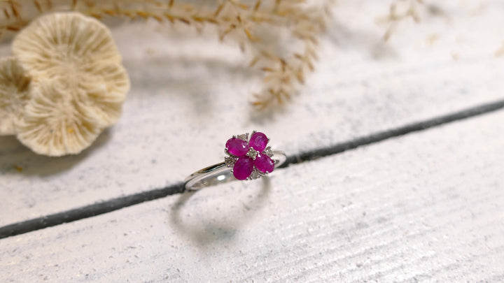 14k White Gold Ruby Flower Ring (Size 7.25)