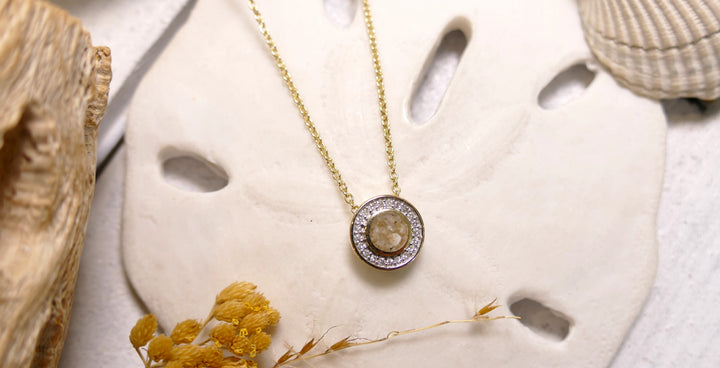 Dune - 14k - Yellow Gold Halo Round Natural Diamond Ocean City Beach Sand Necklace