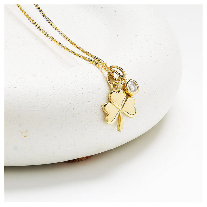 14kt Gold Shamrock Necklace wi