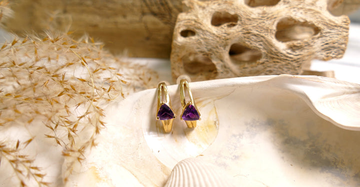 14k - Yellow Gold Half Circle Round Amethyst Dangle Earrings