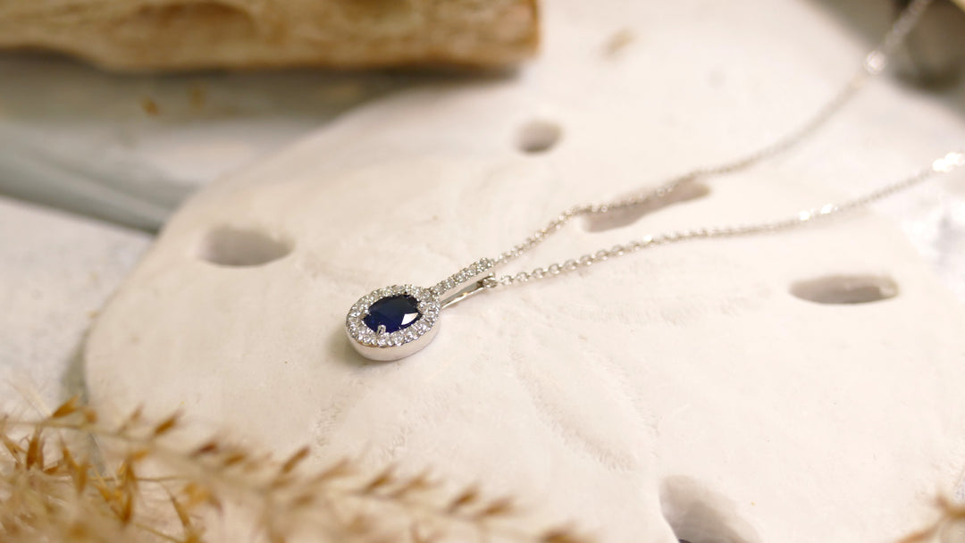 14k White Gold 0.48ct Sapphire Oval Pendant