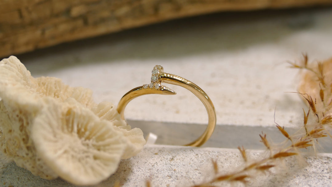 14K Yellow Gold 0.5ct Natural Diamond Nail Ring (Size 6)