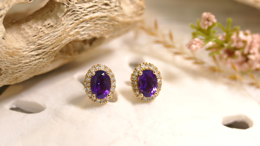 14k Yellow Gold Oval 0.28ct Amethyst Diamond Halo Stud