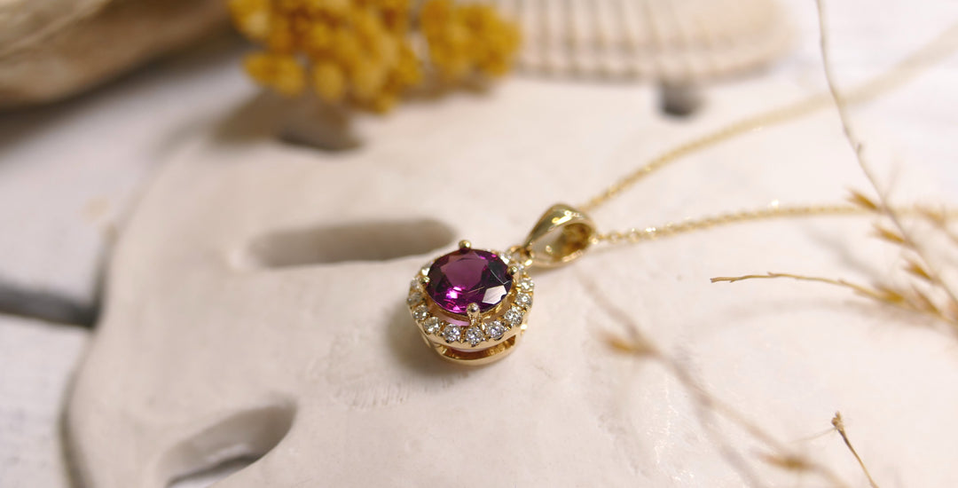 14k Yellow Gold 0.13ct Round Necklace Rhodolite w/Diamond Halo