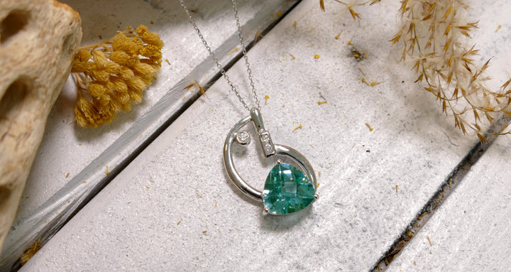14k White Gold 5.3ct Caribbean Topaz Tri Pendant