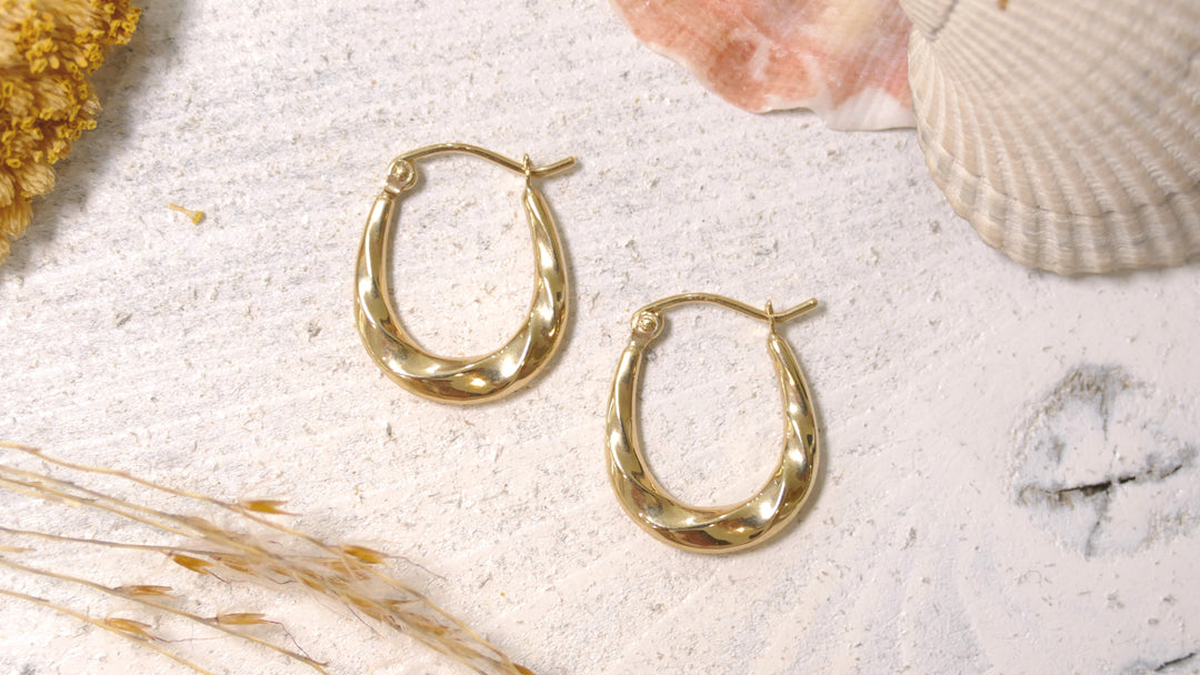 14k Yellow Gold Twisted Oval Hoop Earrings
