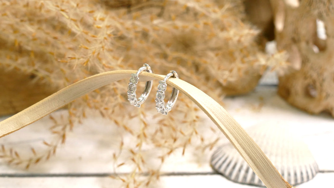 14k White Gold 0.50ct Diamonds Huggie Earrings