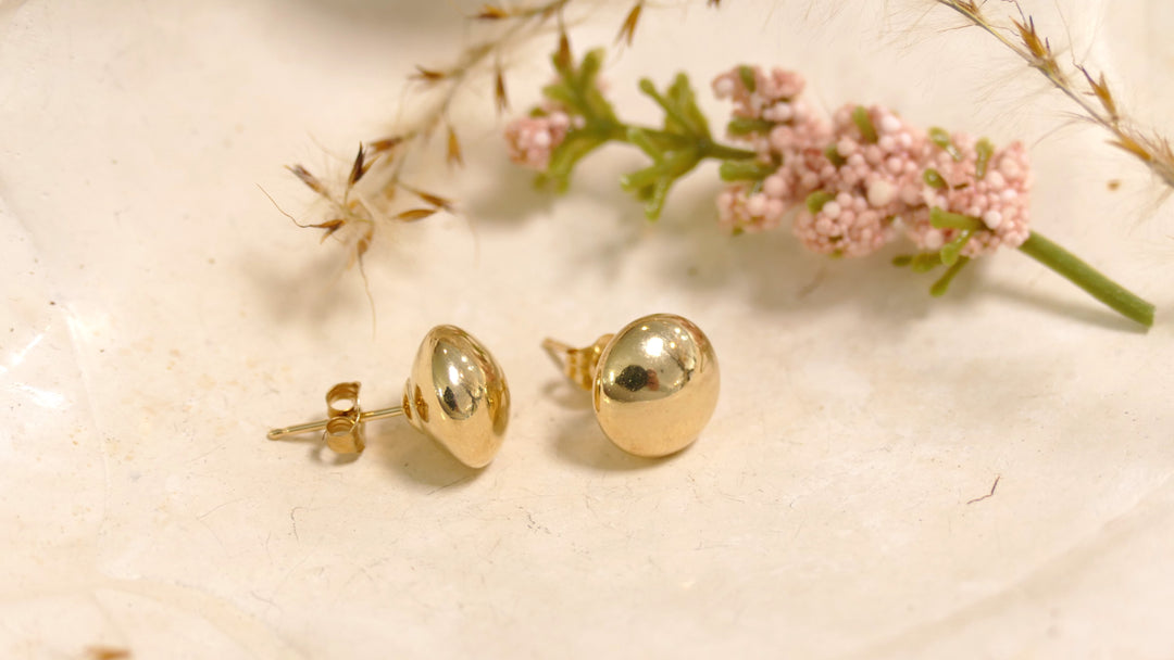 14k Yellow Gold 8mm Button Stud Earrings