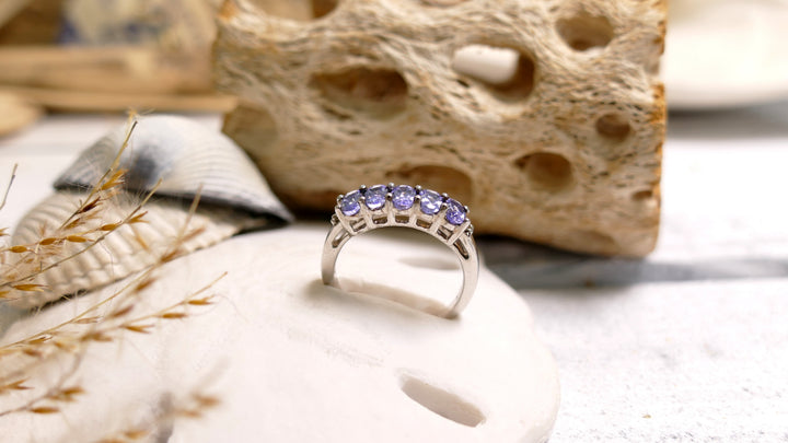Sterling Silver Silver Tanzanite Ring (Size 6)