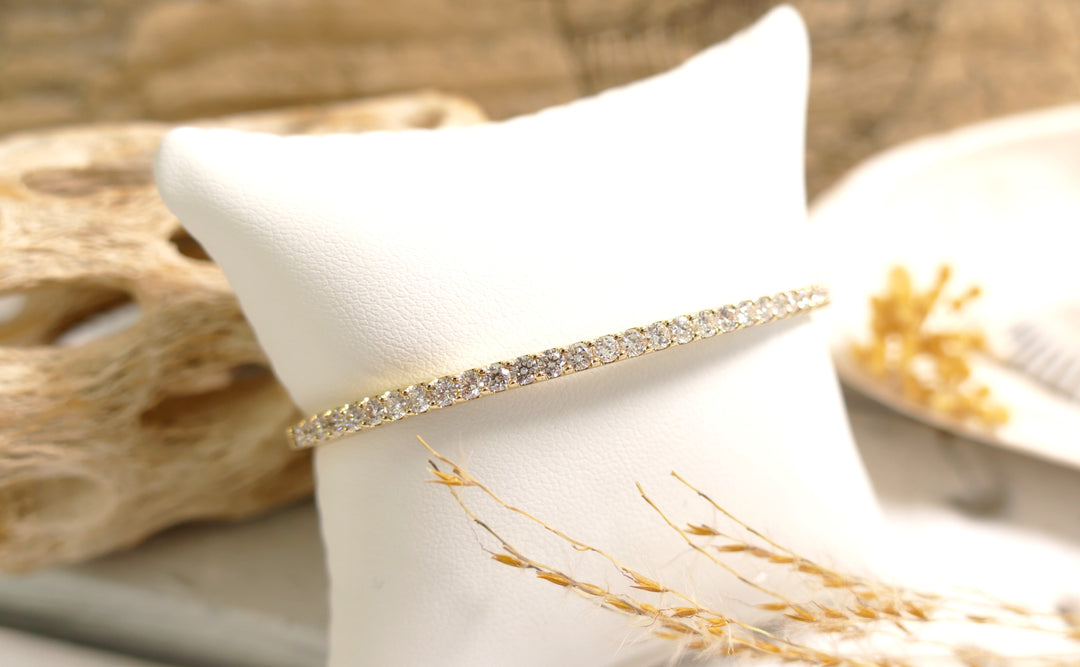 14k Yellow Gold 1.92ct Diamond Bangle