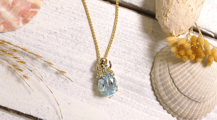 14k - Yellow Gold Octopus Blue Topaz Pendant