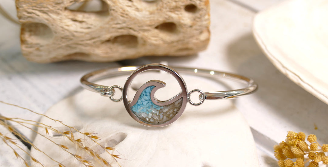 Dune - Sterling Silver - Silver Hook Clasp - Ocean Gradient Wave Bracelet (7")