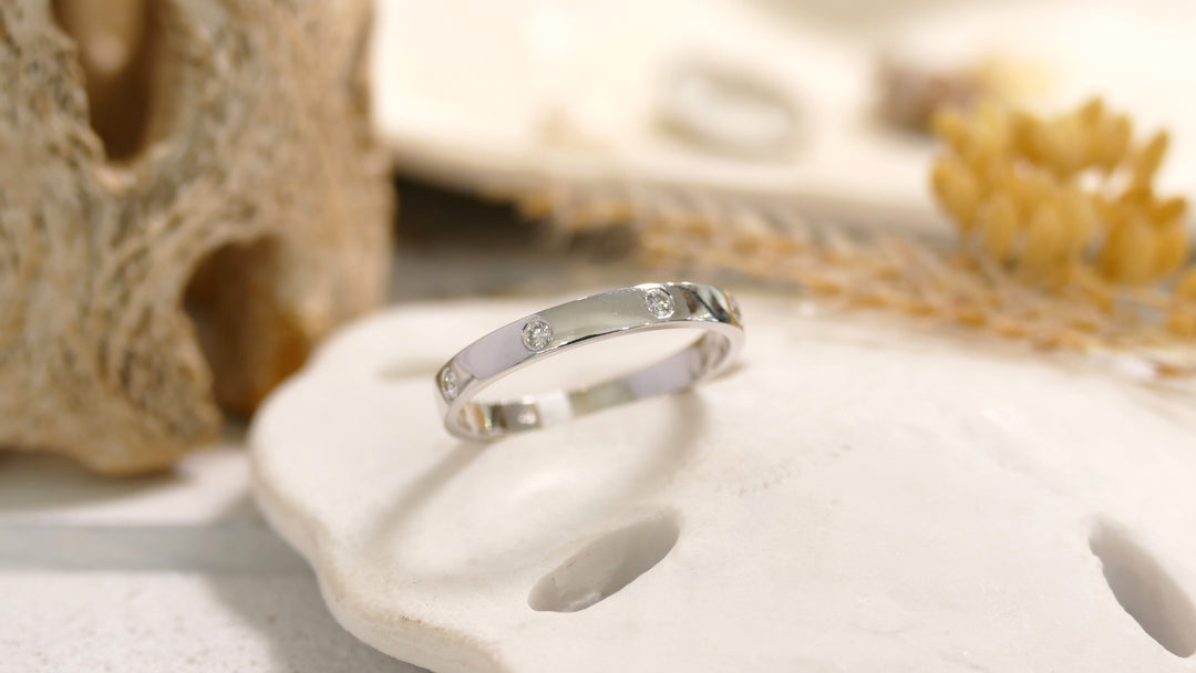 14K White Gold Spaced Diamonds .10ct Natural Diamond Ring (Size 7)