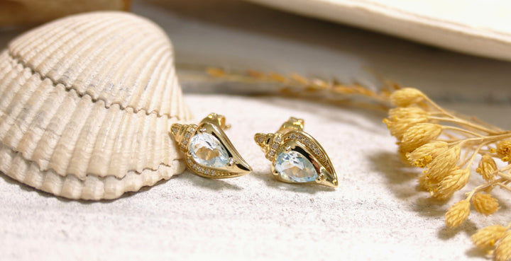 14k - Yellow Gold Conch Shell 0.05ct Natural Diamonds Blue Topaz Stud Earrings