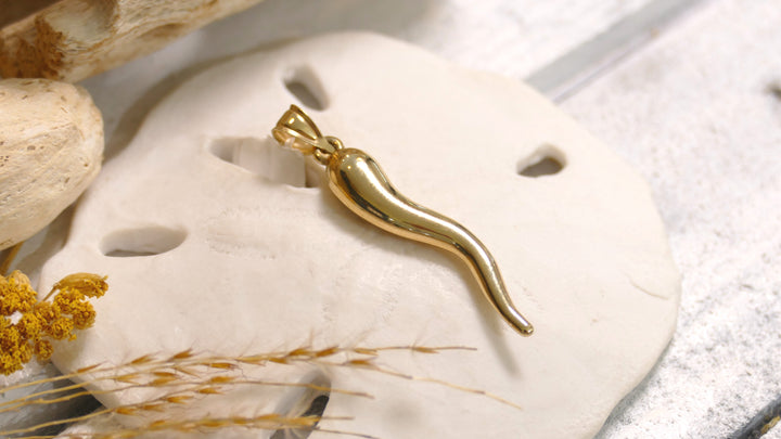 14k - Yellow Gold Hollow - Large Italian Horn Pendant