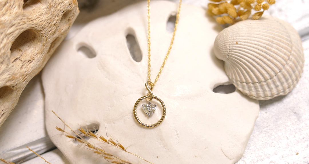 14k Yellow Gold Rope Circle/Center Heart Drop 0.21ct Diamond Necklace