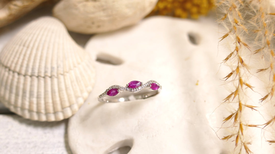 14k White Gold Ruby 0.06ct Accent Diamonds 3 Stone Wavy & Marquise Cut Ring (Size 7)