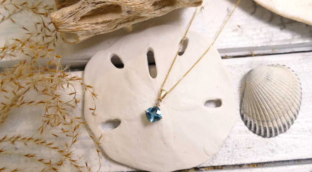 14k Yellow Gold 1.8ct Blue Topaz Cushion Pendant