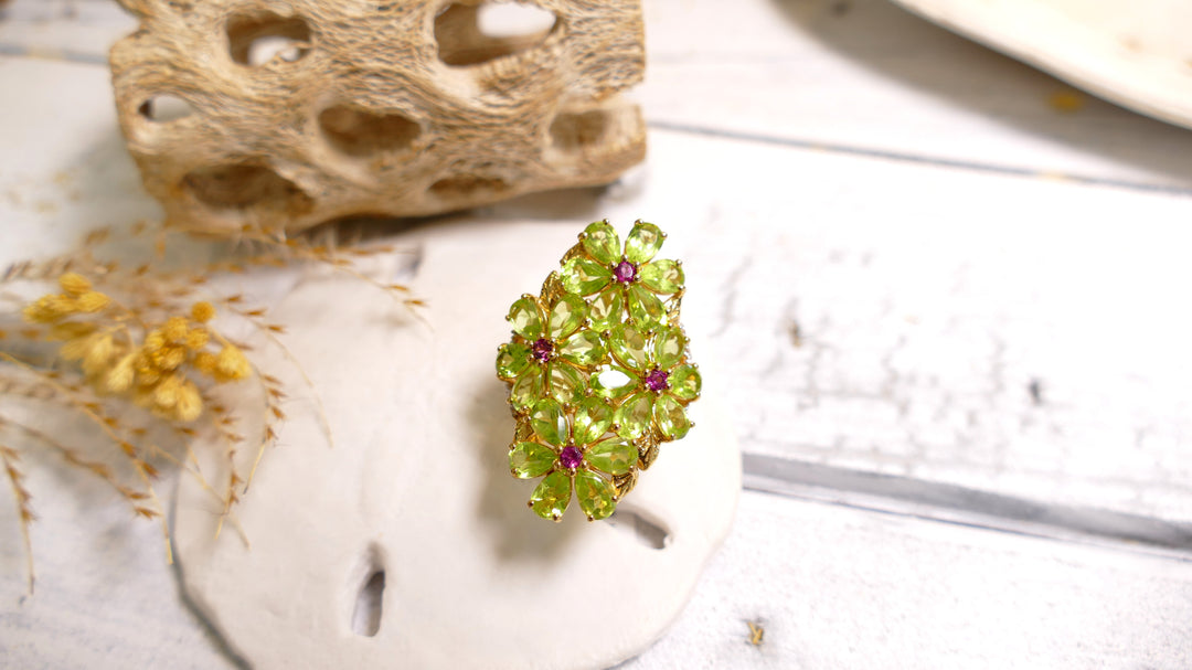 Sterling Silver - Gold Vermeil Floral 10.60ct Peridot Statement Ring (Size 7)