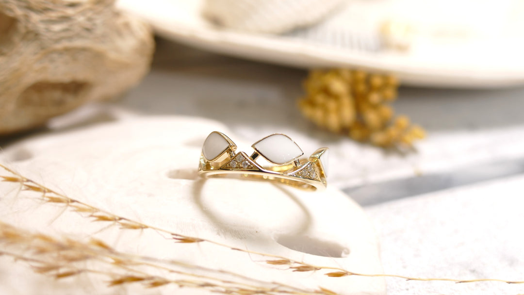 14K Yellow Gold White Enamel - Cut Out 0.06ct Natural Diamond Ring (Size 6)