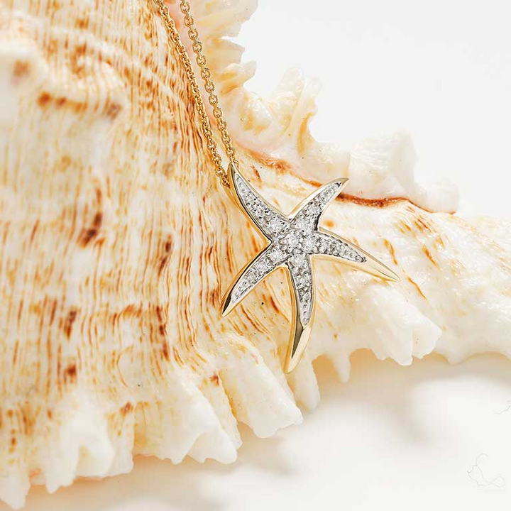 Ocean - 14k - Yellow Gold Curved Lab Grown Diamond Starfish Necklace