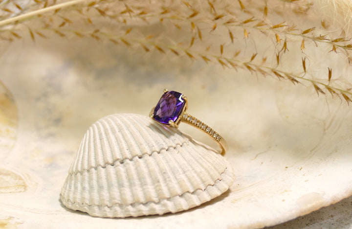 10k Yellow Gold Amethyst Ring (Size 7)