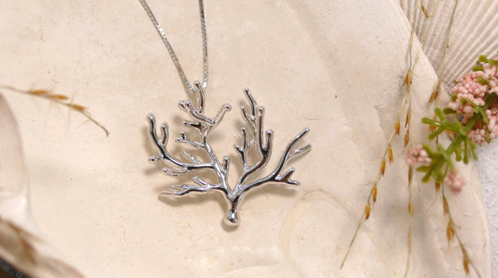 14k - White Gold Coral Pendant