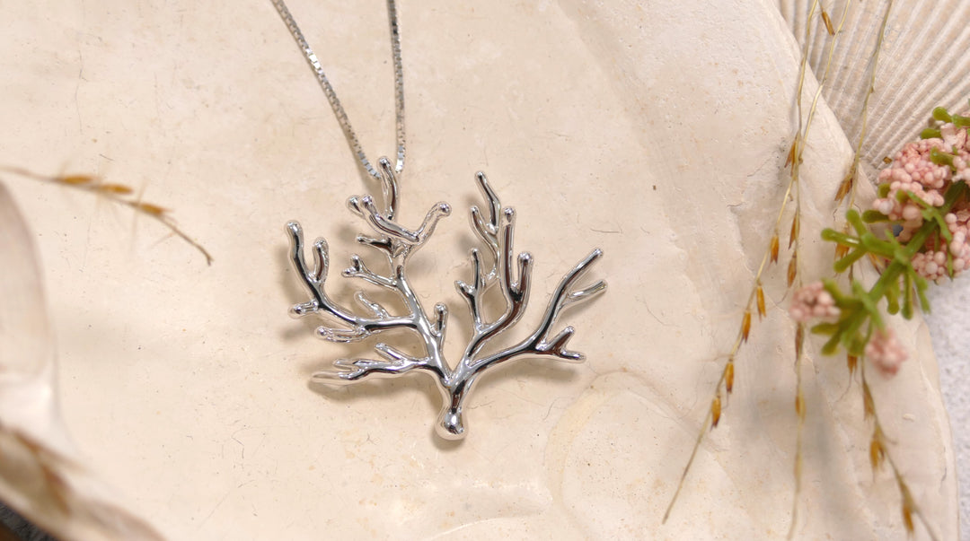 14k - White Gold Coral Pendant