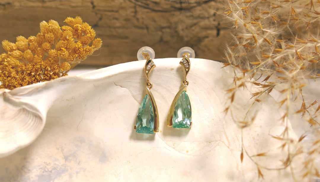 14k Yellow Gold Triangle 4.6ct Caribbean Topaz Dangle Earrings