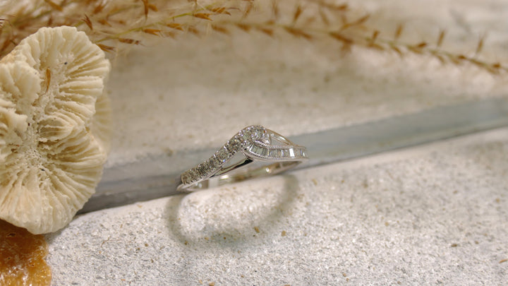 14K White Gold Fashion 0.40ct Natural Diamond Baguette Ring (Size 7)