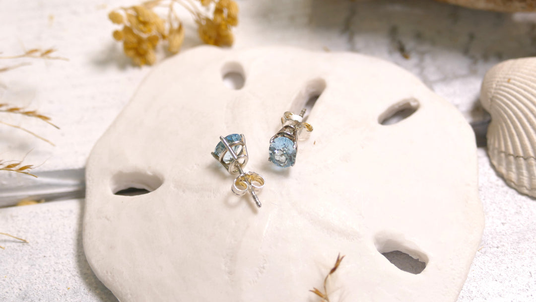 925 Sterling Silver Sky Blue Topaz Oval Cut Earring
