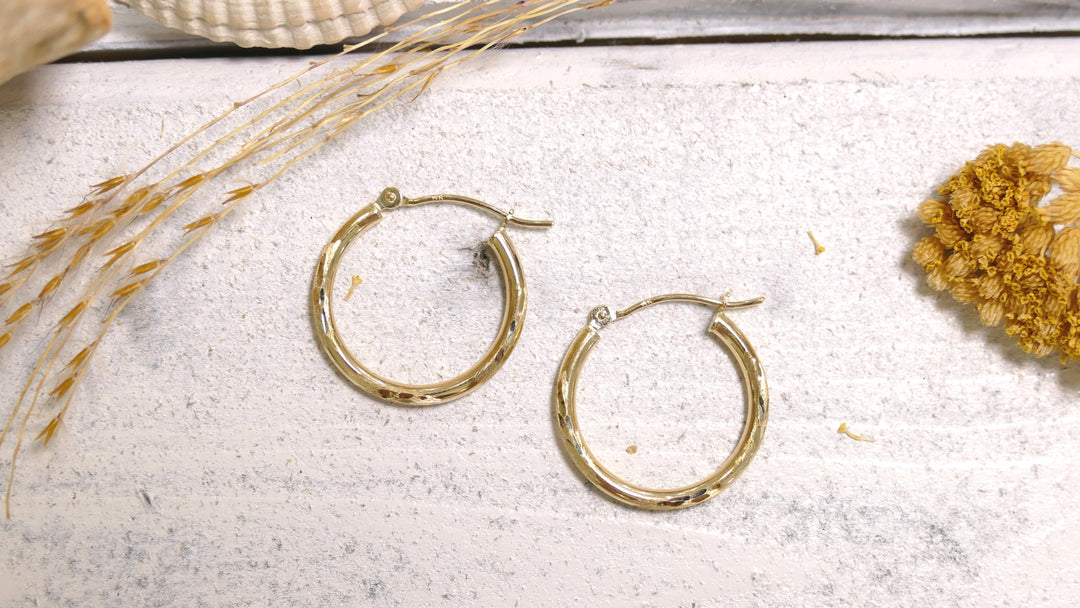 14k Yellow Gold Diamond Cut Hoop Earrings