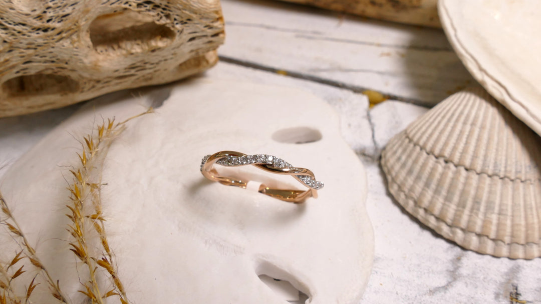 14k 1/10ctw Rose Gold Twist Diamond Ring