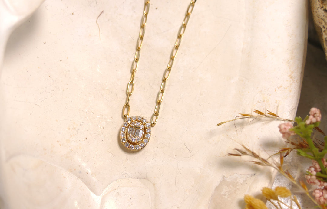 14k Yellow Gold Diamond .30ct Baguette Oval Necklace Paperclip Chain