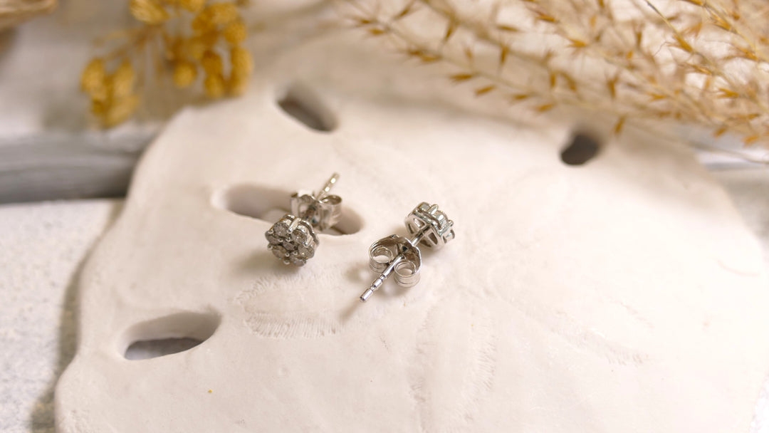 10k White Gold 0.38ct Diamonds Flower Stud Earrings