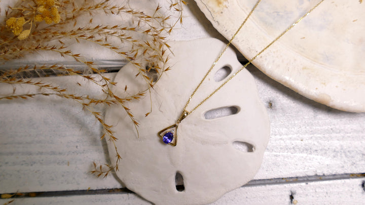 14k Yellow Gold .4ct Tanzanite Oval Pendant