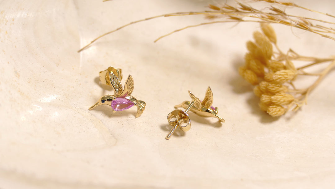 14k - Yellow Gold Hummingbird Pink Sapphire Stud Earrings