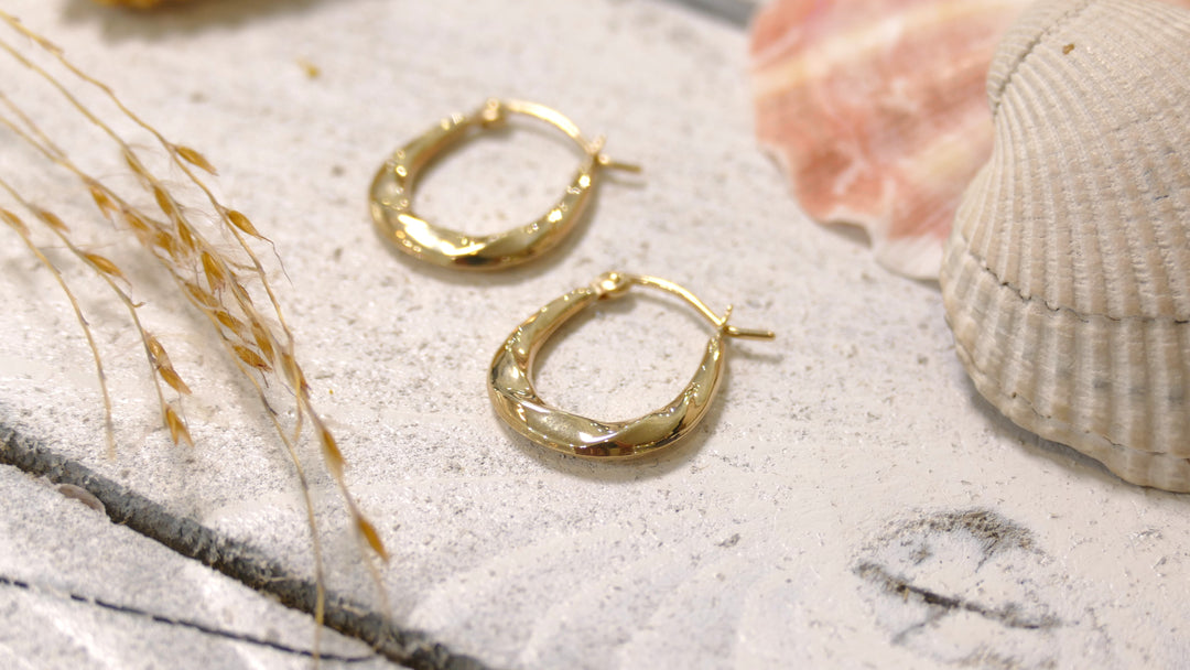 14k Yellow Gold Twisted Oval Hoop Earrings