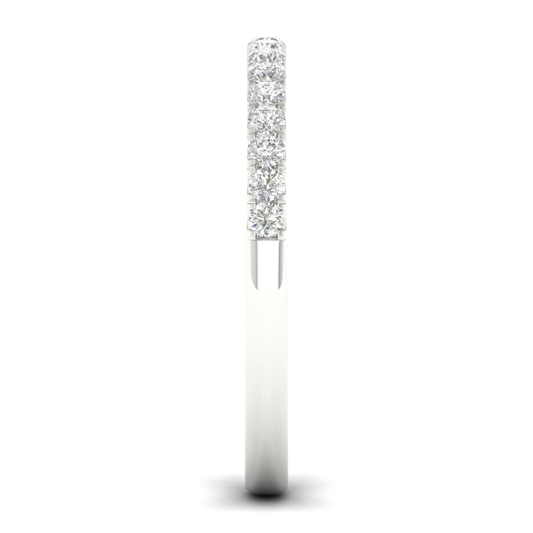 14k Yellow Gold .25ct Round Lab Grown Diamond Band Ring (Size 7)