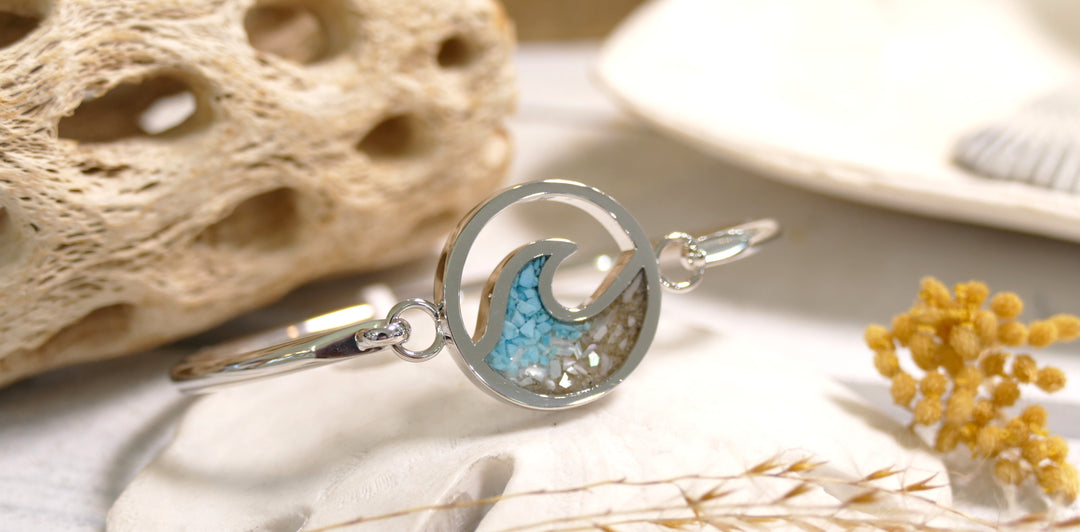 Dune - Sterling Silver - Silver Hook Clasp - Ocean Gradient Wave Bracelet (7")