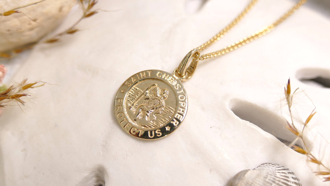 14k Yellow Gold Round Saint Christopher Pendant
